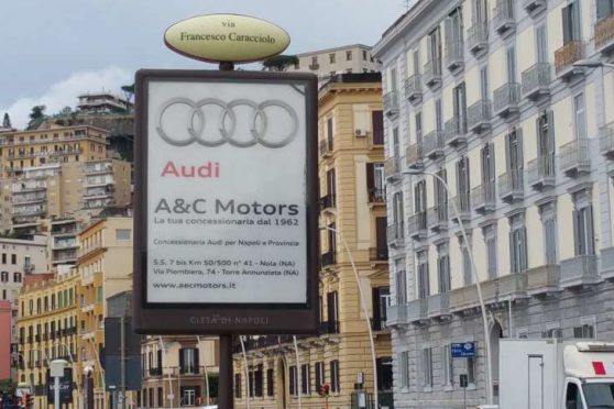 Europe Media Pubblicità Arredo Urbano Indicatori Viari