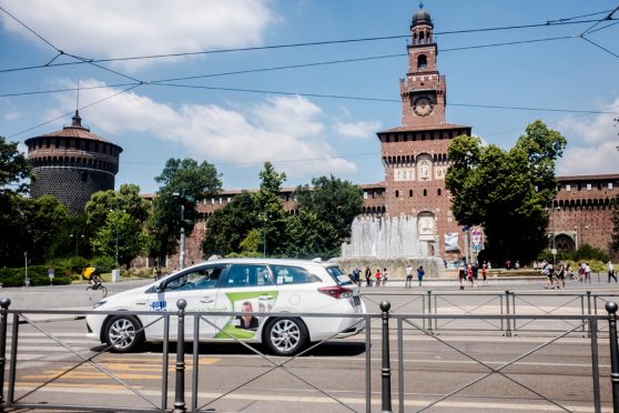 Europe Media pubblicità sui taxi fiancate e lunotto