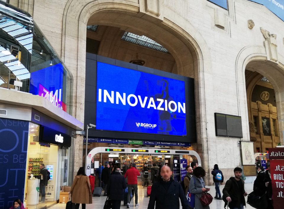 Europe Media pubblicità nelle grandi Stazioni Milano per Var Group