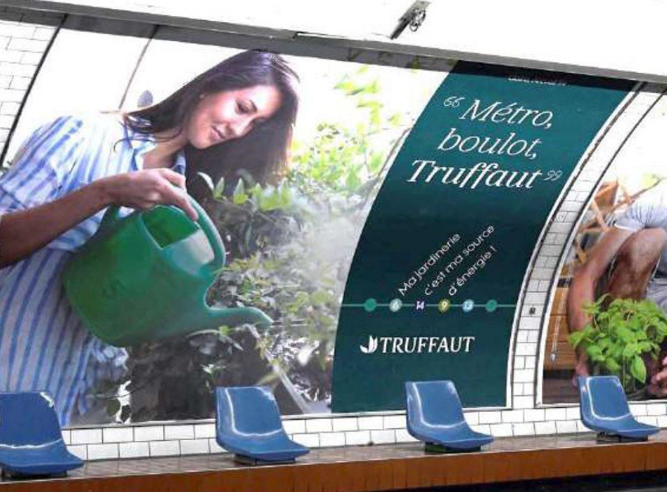 Europe Media Impianti Pubblicitari digital network Metro Parigi