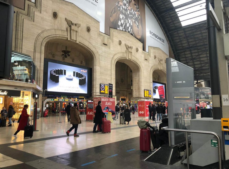 Europe Media impianti pubblicitari Digital maxi Led Wall Stazione Centrale di Milano