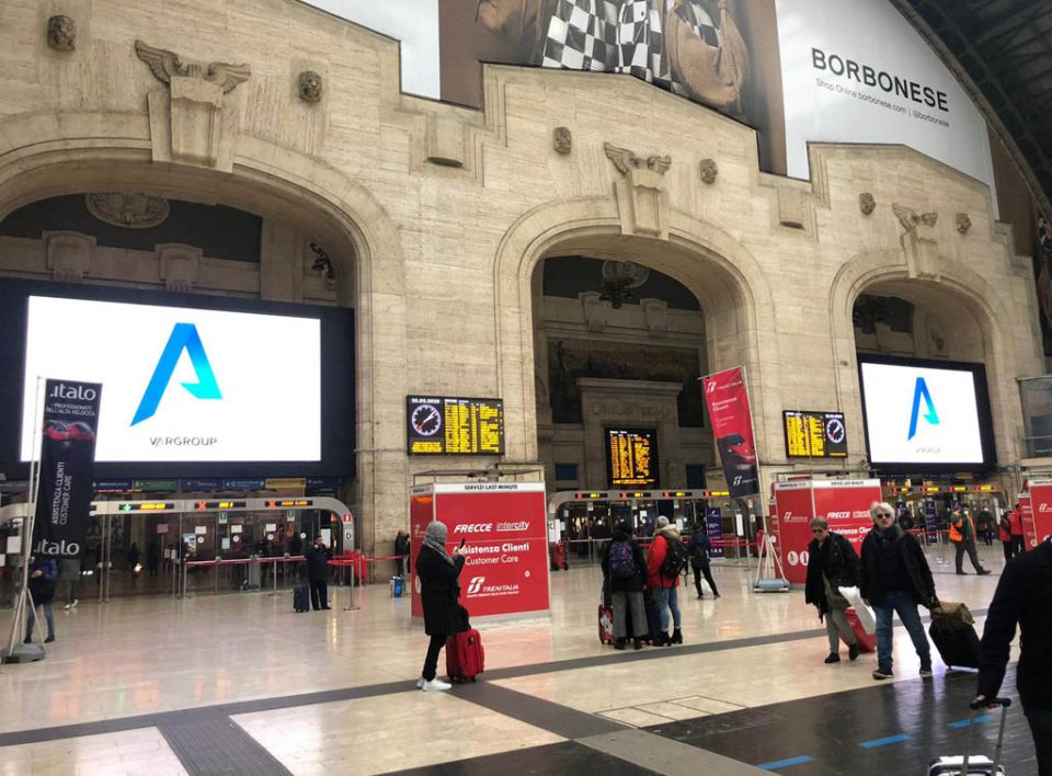 Europe Media impianti pubblicitari Digital maxi Led Wall Stazione Centrale di Milano