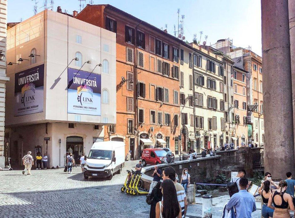europemedia_impianti_pubblicitari_maxi_affissioni_grandi_scuole_2