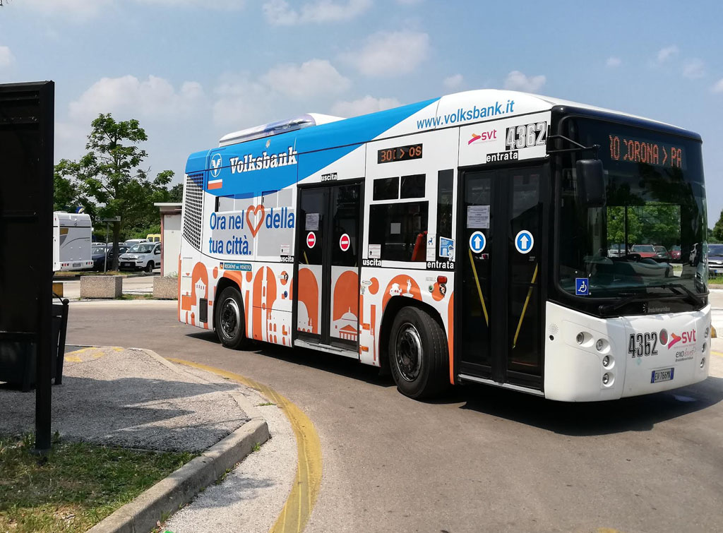 Europe Media pubblicità dinamica brandizzazione bus