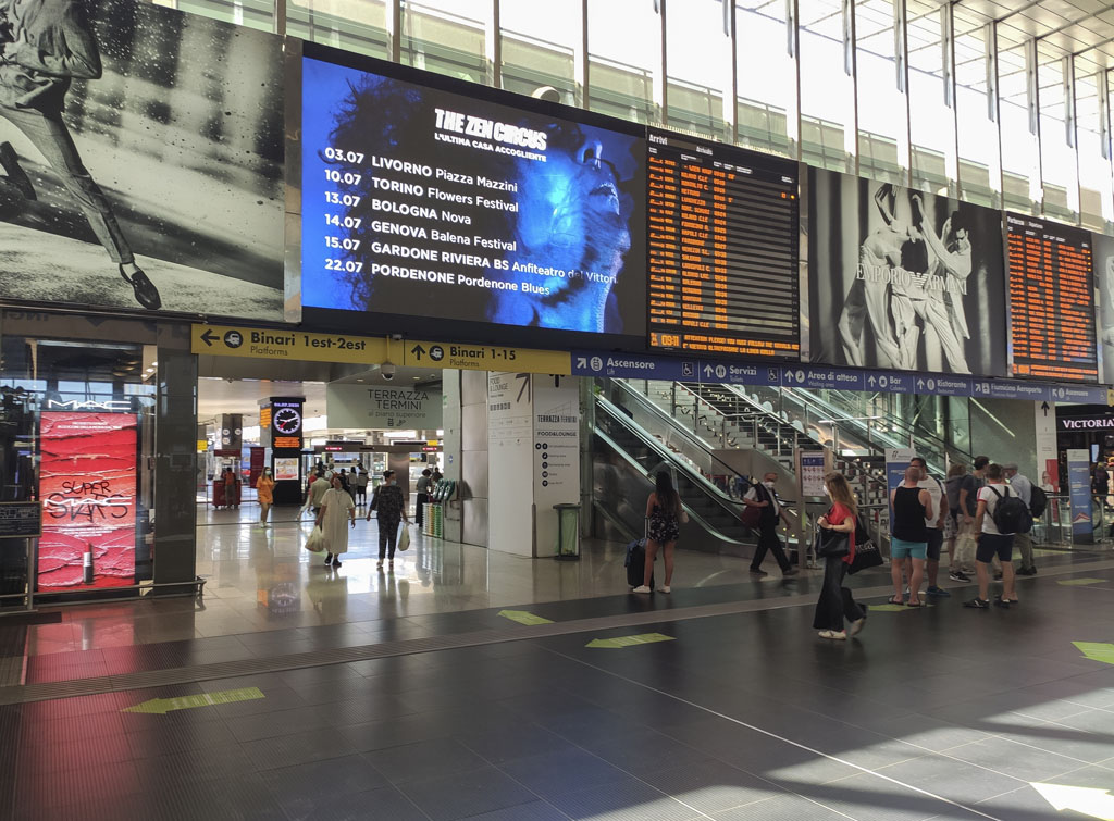 Europe Media Impianti Pubblicitari Maxi Led Stazione Roma Termini