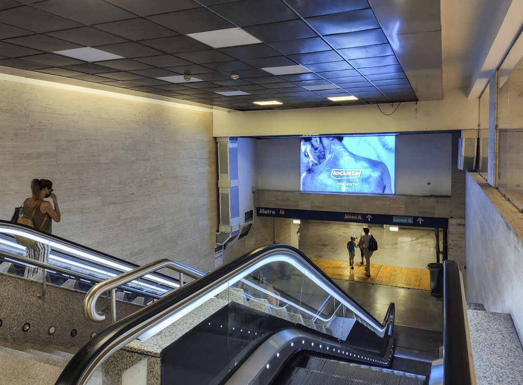 Europe Media Impianti Pubblicitari Maxi Led Stazione Roma Termini