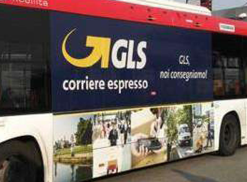 Europe Media impianti per affissioni pubblicitarie fiancate bus Padova