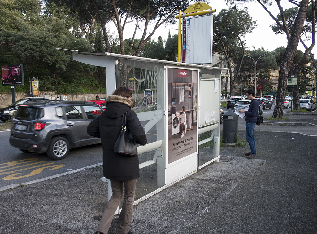 europe media impianti pubblicitari pensiline bus roma cliente miele