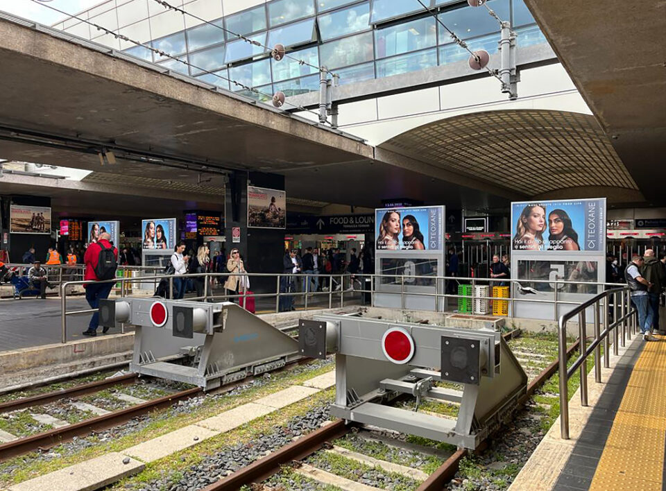 europe media impianti pubblicitari welcome fronte binari stazione termini roma