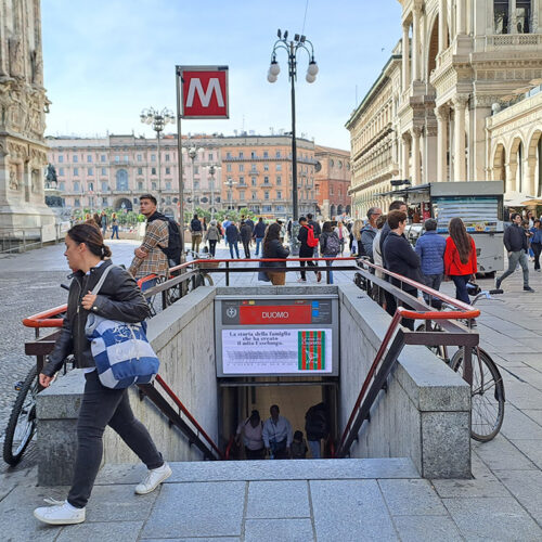 europe media impianti pubblicitari accessi metro milano adv esselunga